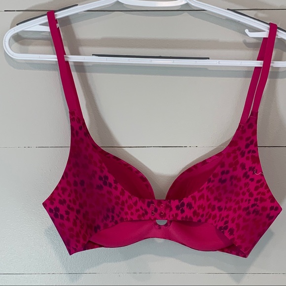 Victoria's Secret Fuschia Leopard Push Up Bra - Picture 2 of 3